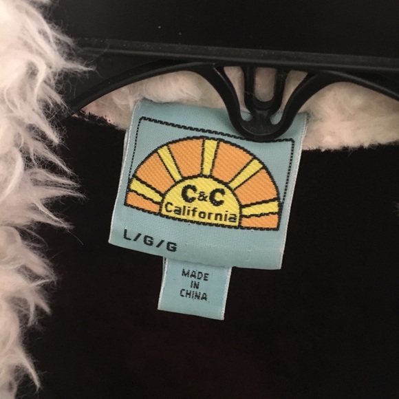 Faux fur vest - Picture 2 of 3